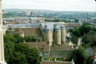 Château fort puis Caserne d'Aumont, puis musée