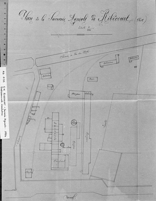 Ancienne usine de produits chimiques Fleuriet et Mohr, puis Salignat et Cie, puis sucrerie de betteraves Sucrerie Agricole de Ribécourt, puis usine d'engrais de la Société des Engrais Chimiques et Organiques (S.E.C.O.)