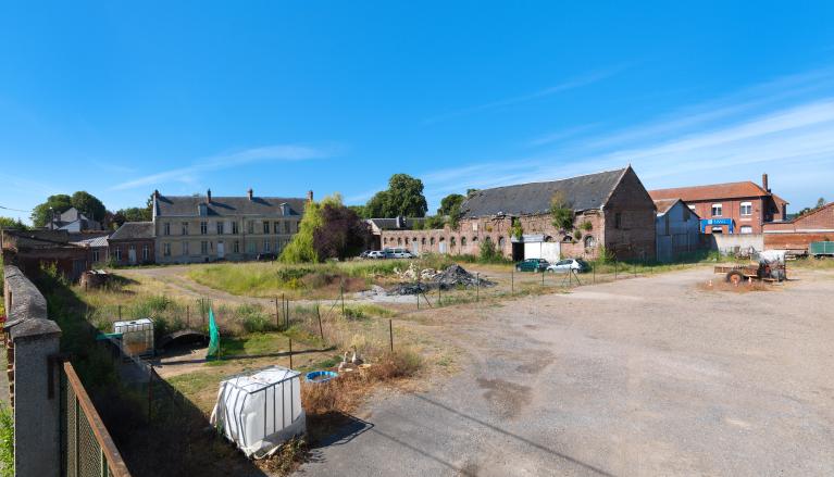 Ancien relais de poste, puis ferme, dite ferme Pollet et ferme de la Résistance