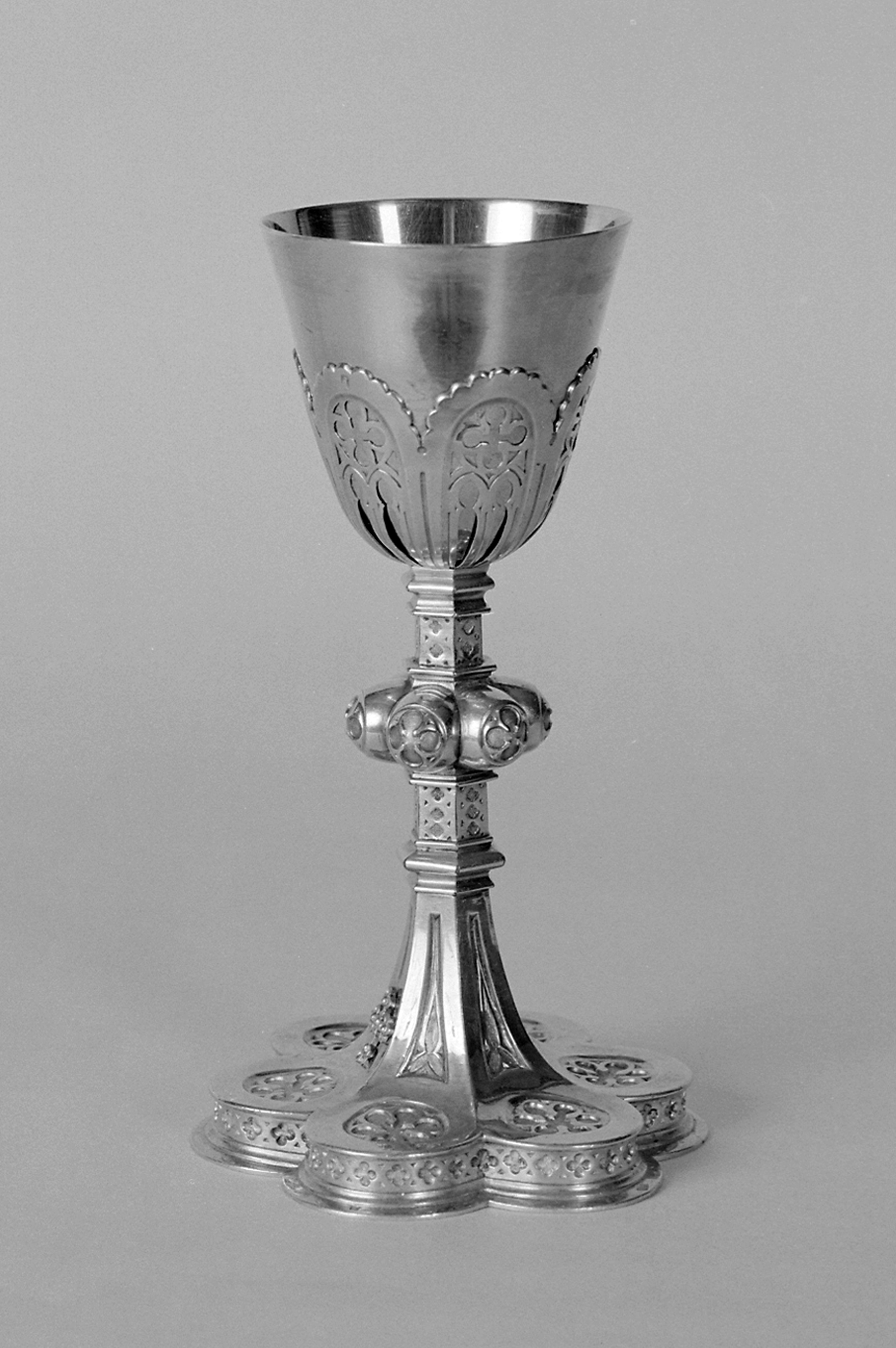 Calice, style néo-gothique