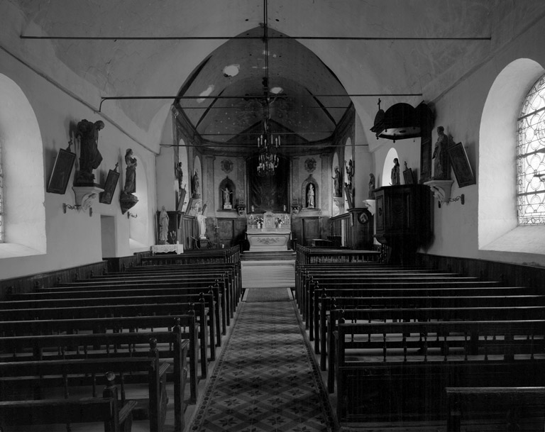 Le mobilier de l'église paroissiale Saint-Firmin de Vaux-en-Amiénois