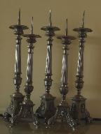 Ensemble de cinq chandeliers