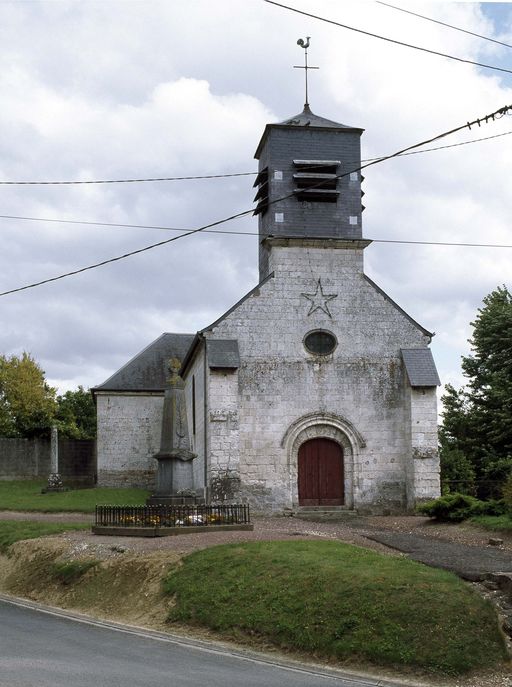 Église paroissiale Saint-Martin et ancien cimetière de Pernois