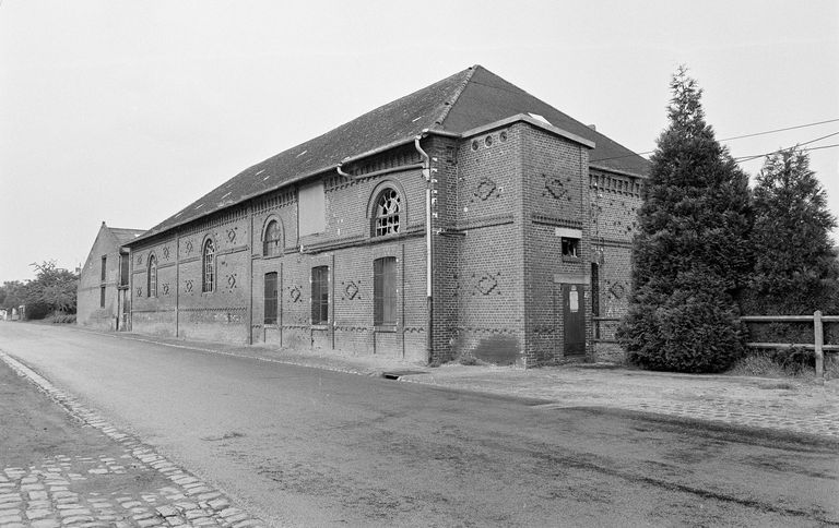 Sucrerie de betteraves Labarre, puis Veuve d'Hersu, puis Poulin, puis Sucrerie Distillerie Poulin