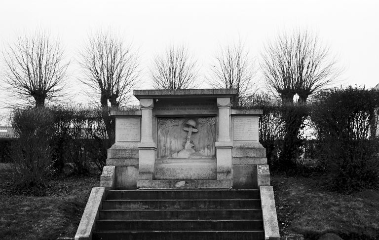 Monument aux morts d'Étalon