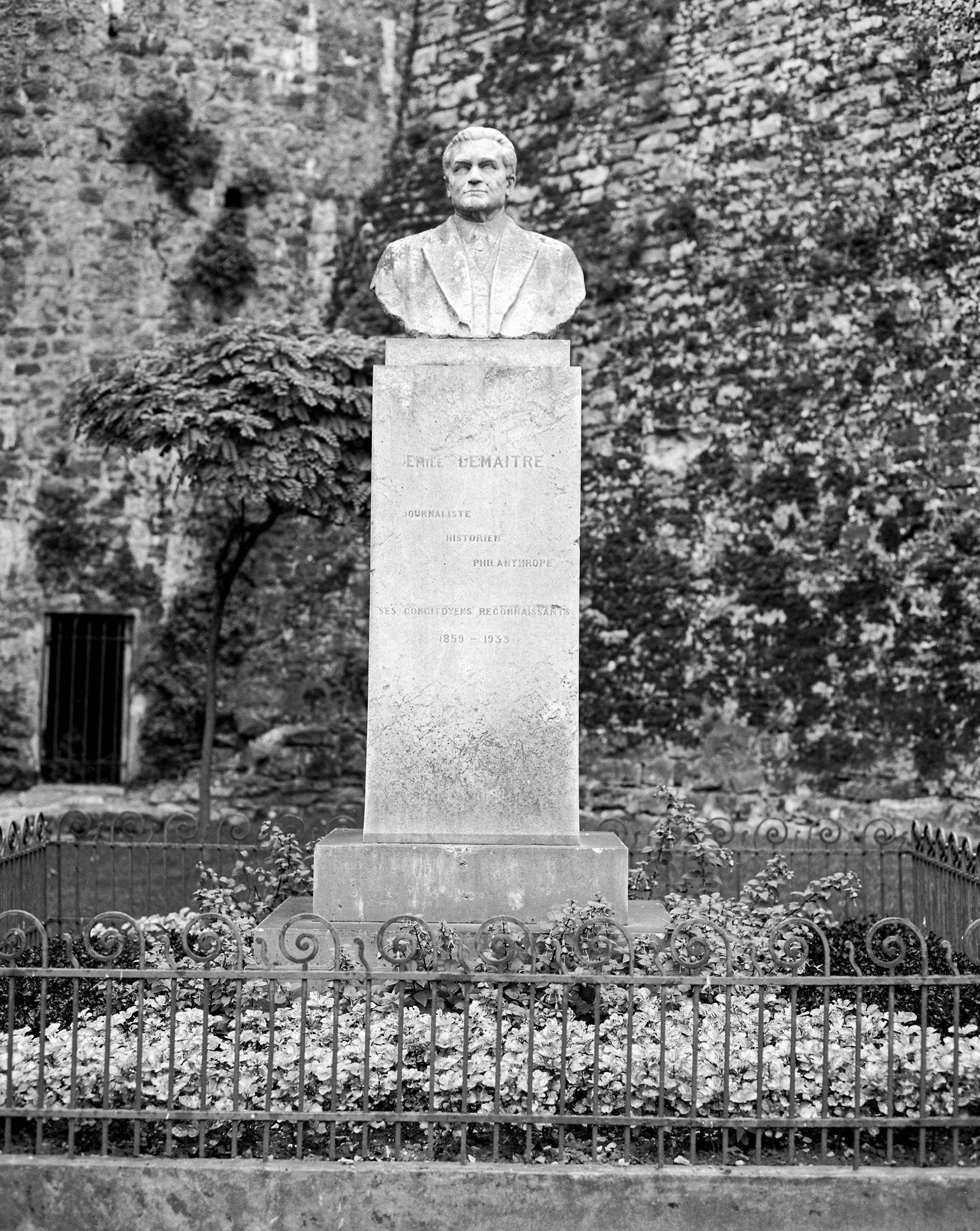 monument d'Emile Lemaître