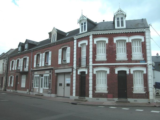 Maison à plusieurs logements accolés