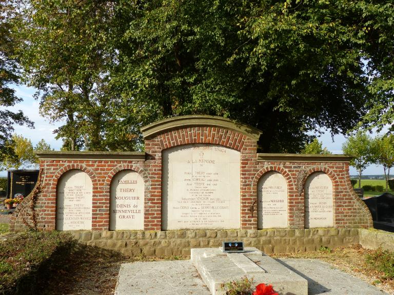 Tombeau (stèle funéraire) des familles Thery - Nouguier - Denis de Senneville-Grave