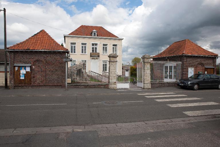 maison, actuellement mairie de Warlaing