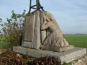 Statue (grandeur nature) : Pleureuse