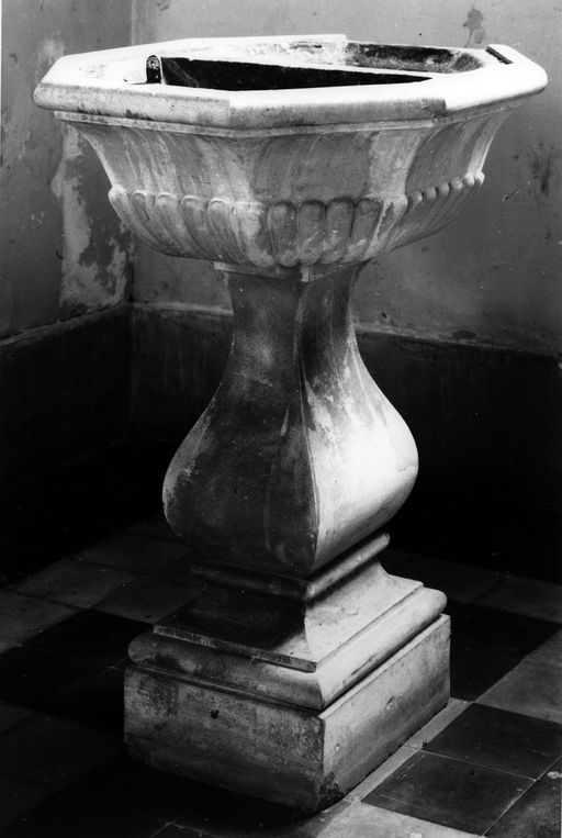 Fonts baptismaux (cuve baptismale à infusion)