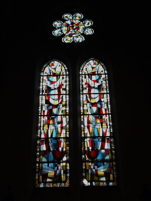 Ensemble de 9 verrières géométriques (baies 0 à 8) de la chapelle du Bon-Pasteur