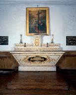 Autel, tabernacle, degré d'autel et gradin d'autel (autel de la chapelle des Clermont-Tonnerre)