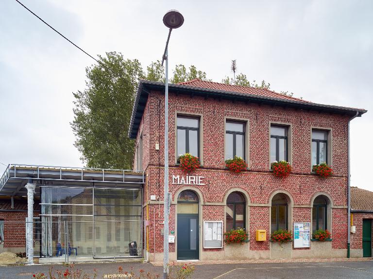 Ancienne école primaire de Millonfosse, actuellement mairie