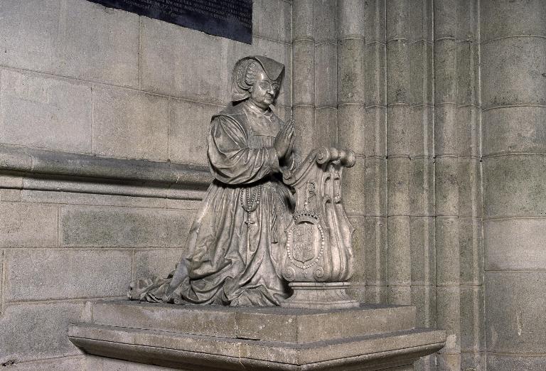 Élément d'un monument funéraire : priant de Madeleine de Crèvecœur (?), dit à tort de l'abbesse Henriette de Lorraine