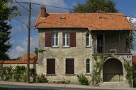 Ancien presbytère, actuellement maison