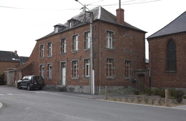 Ancien presbytère et école primaire du Carnoy