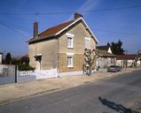 Maison à deux unités d'habitation