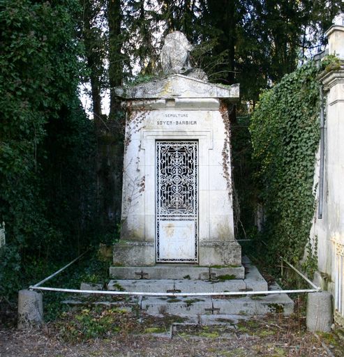 Tombeau (chapelle) de la famille Soyer-Barbier